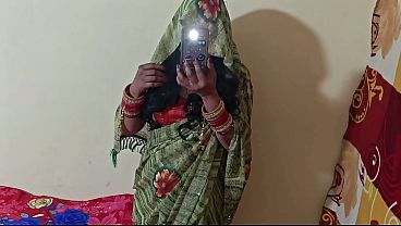 Desi Bhabhi Yang Cantik Jelita Digerogoti Dari Belakang Oleh Adik Tirinya Yang Tak Tahan Nafsu