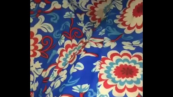 Gadis Kamboja Live Streaming Facebook Dengan Gaya Seksi