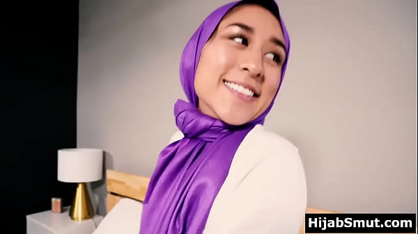 Gadis Arab Berjilbab Berhubungan Intim Tanpa Izin Orang Tua
