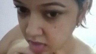 Wanita India Bertubuh Seksi Bak Mentega Telanjang Bulat