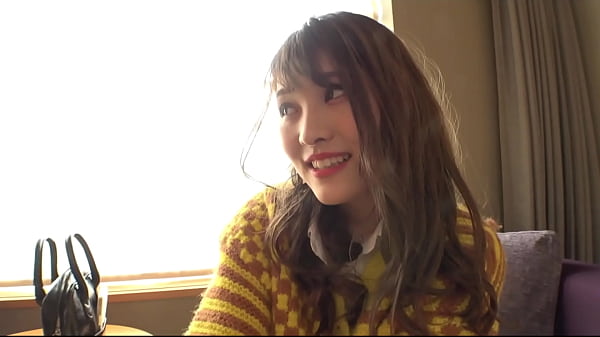 【極秘映像】トップアイドルを騙して本番中出し、ぐしょ濡れマ○コを激ピストンでイキ狂う一部始終 2