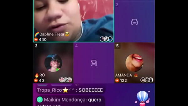 Tetek Montok Daphne Menggoda Di Live Stream