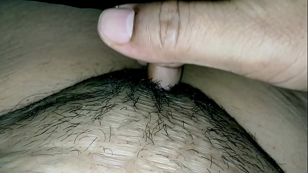 Ibu Tiri Berbokong Montok Setuju Berbagi Ranjang Dengan Anak Tirinya