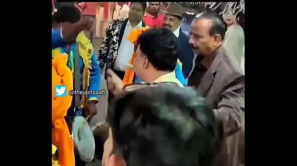 Sesi Main Dan Ayunan Kontol Desi Yang Menggoda