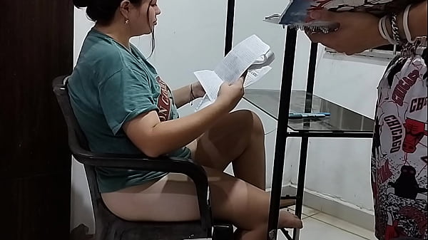 Membantu Adik Tiriku Mengerjakan Pr Dengan Imbalan Bisa Merasakan Kemesraan Di Ranjangnya