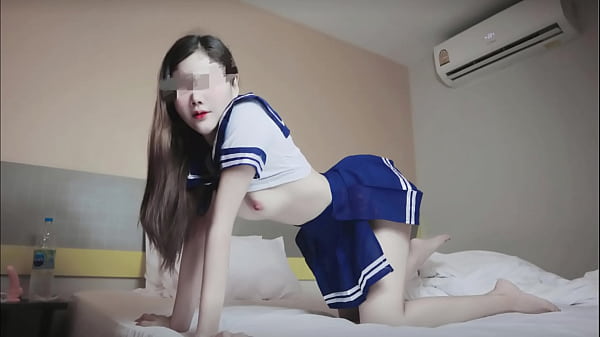 Gadis Sma Jepang Berseragam Dan Sebelum Masuk Sekolah Karya Ninewthai