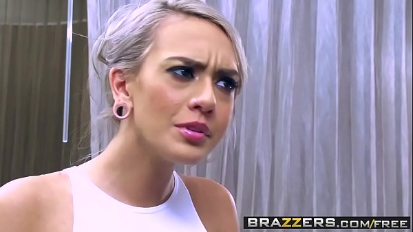 Memijat Dan Menggoda Nyonya Alexander Yang Bergairah