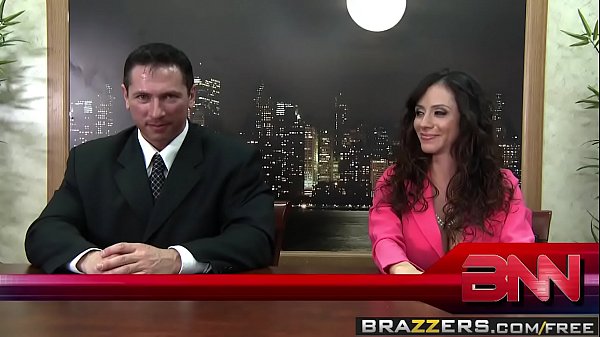 Brazzers – Payudara Besar Di Kantor – Adegan Bercinta Dengan Reporter, Bintang Ariella Ferrera, Nikki Sexx, Dan John Str