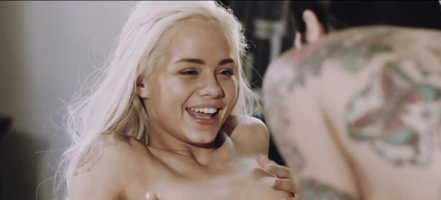 Elsa Jean Dan Joanna Angel Siap Untuk Hari Besar, Tapi Arabelle Dan Sovereign Malah Asyik Berbagi Kabar Bahagia Di Kantor Suzy