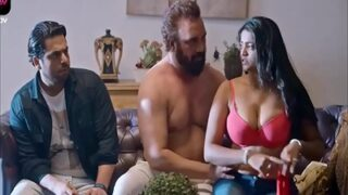 Kisah Cuckold Yang Menyaksikan Ayahnya Meniduri Pacarnya Dalam Serial Web Dewasa