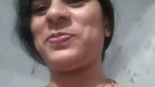 Tante India Menggoda – Video Masturbasi Desi Yang Menggairahkan