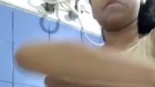 Video Telanjang Mandi Di Kamar Mandi