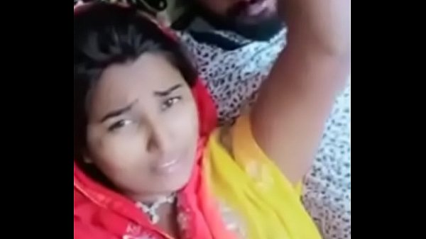 Desi Gadis Seksi Yang Menggoda