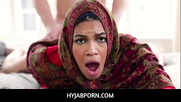 Maya Farrell, Saudaraku Arab Berpantat Besar Berhijab Dipaksa Menikah