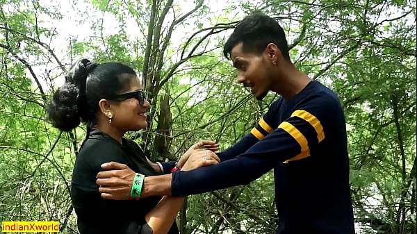 Bhabhi Seksi India Digoda Di Alam Terbuka! Bercinta Kasar Dan Liar