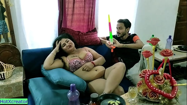 Bokep India: Bibi Tua Mesum Rayakan Ulang Tahun Dengan Gagahnya Pacar Muda!