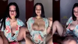 Tampilan Menggoda Miss Angela, Nenen Coklatnya Menggairahkan