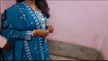 Desi Pembantu India Ngeseks Brutal Pertama Kali, Memeknya Sempit Banget