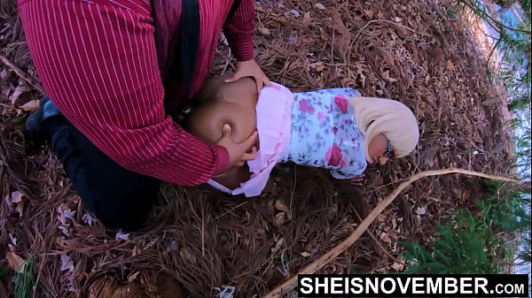 Gadis Tiriku Yang Mungil Dan Polos Sheisnovember – Ditiduri Ganas Ayah Tiriku Di Hutan, Kontol Besarnya Menghunjam Dalam-dalam