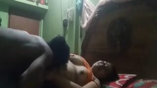 Ngocok Kontol Sama Bhabhi Desi Di Video Sex Tamil