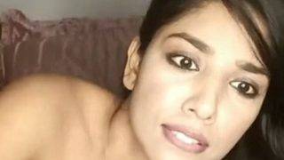 Sharanya Jit Kaur Bugil Live, Bikin Makin Tegang Lihatnya.