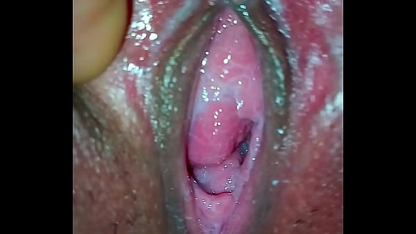 Istri Mainin Kontol Gede Sambil Ngewe Desi, Suami Nonton Doang.