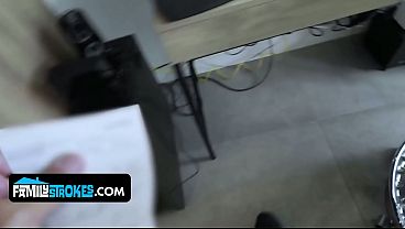 Gadis Latin Muda Bodinya Mulus Bikin Bapak Tiri Gak Tahan