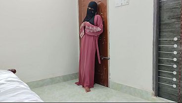 Malu-malu Tapi Pengen Banget, Cewek Hijab India Ngerasain Pertama Kali Digenjot Sampai Muncrat.