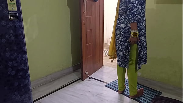 Bapak Mertua India Mainin Menantu Pakai Alasan Sakit, Bikin Dia Meraung Kesakitan Dan Kenikmatan!