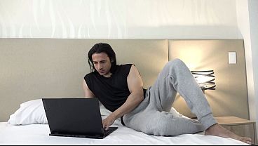 Tetangga Hindu-ku Tergila-gila Sama Pantat Latin Kolombia-ku, Dia Ngewe Aku Pake Kontol Gede Sampe Crot Di Dalem!