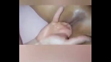 Jilat Memek Cewek Asia, Basah Kuyup Minta Digocoh.