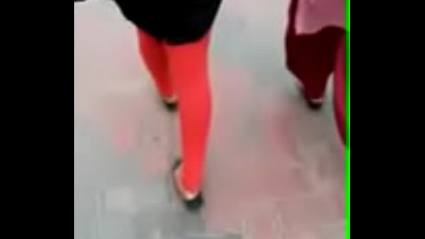 Desi Cewek Bengali Ngegas Di Jalan, Bikin Horny Lihat Gerakannya.
