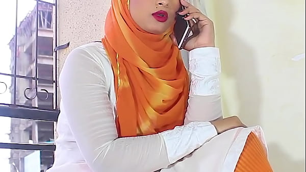 Salma Cewek Muslimah Ngentot Temennya Pake Audio Hindi Kotor