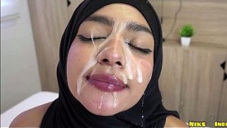 Gadis Hijab Remaja Digenjot Keras Sampai Banjir Air Mani