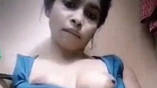 Bokep Cewek Bd Colmek Pakai Dildo Sendirian Sampai Crot