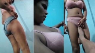Desi Cewek Bugil Pamerin Tubuhnya Ke Devar Mesum