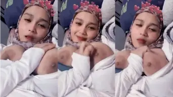 Hijab Tobrut Cantik, Pap Remas Toket Gede Sampe Muncrat.