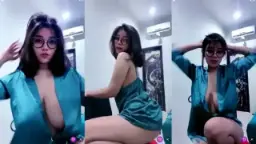Ica Kane, Susu Montoknya Kebelah Bikin Ngiler.