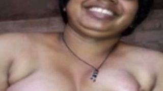 Mallu Perawat Kamini, Nafsu Menggoda Di Balik Seragam Putih – Bagian 2