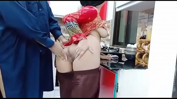 Istri Cantik Asli Pakistan Dijimak Di Dapur Sambil Masak, Suara Hindi Jelas Bikin Makin Panas