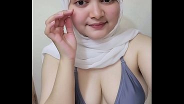 Hari-hari Awal Goyang Twerk Sambil Jilbab Basah Keringetan