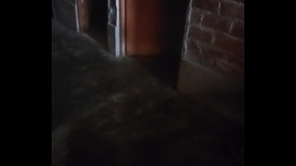 Ibu Muda Janda Hot Buka Pintu Rumah Buat Duit, Aku Langsung Masuk