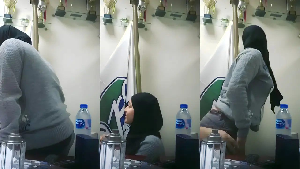 Jilbab Basah Kena Cipratan Dosa, Selingkuh Di Balik Kain Suci.