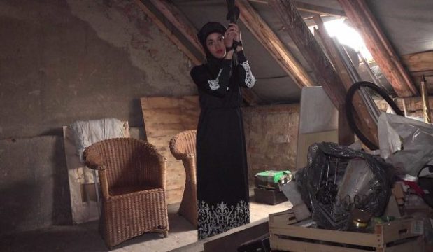 Video Skandal Istri Terseksi Capri Lmonde, Kamu Akan Jadi Istri Yang Baik