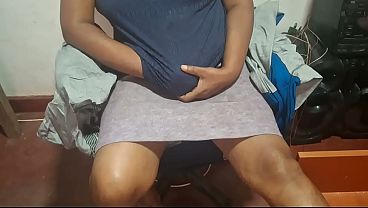 Ibu Tiri India, Diam-diam Ajak Aku Ke Kamar Saat Suami Pergi.