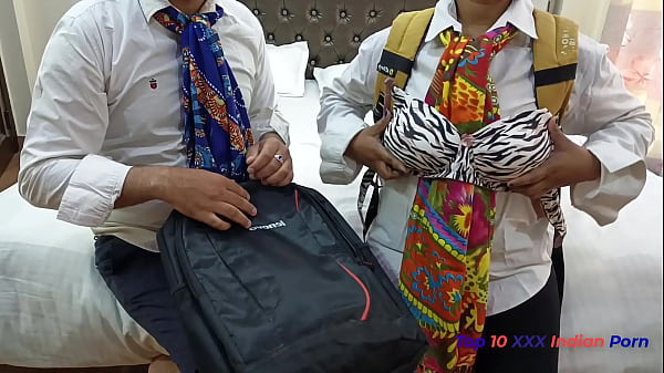 Xxx Cewek Desi Paling Ngentot Bareng Mahasiswi Desi Di Hotel Oyo, Bobok Bareng Pas Baru Kenalan